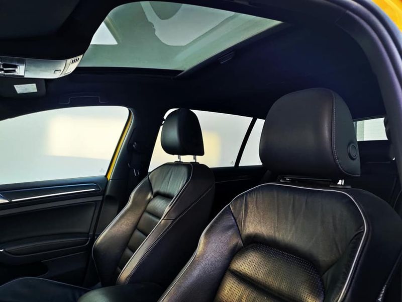 Volkswagen Golf • 2017 • 60,000 km 6