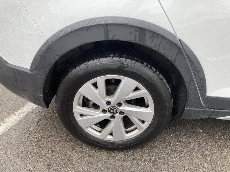 Volkswagen Tiguan • 2023 • 80,529 km 10