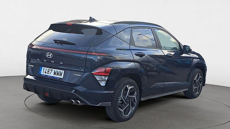 Hyundai Kona • 2023 • 11,832 km 3