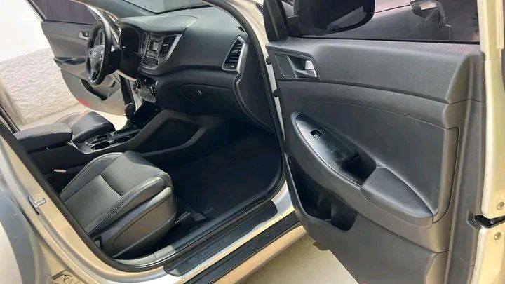 Hyundai Tucson • 2022 • 20,000 km 2