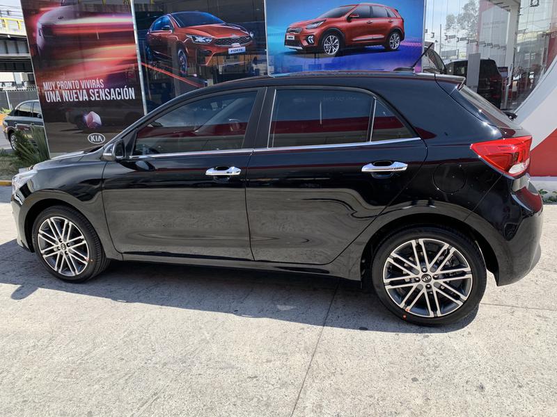 Kia Rio • 2020 • 8,500 km 3