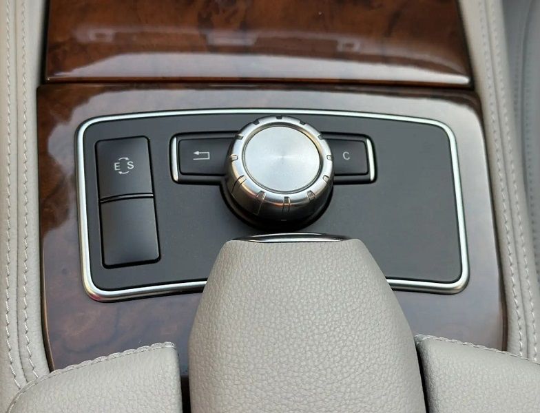 Mercedes-Benz CLS-Class • 2011 • 142,700 km 10