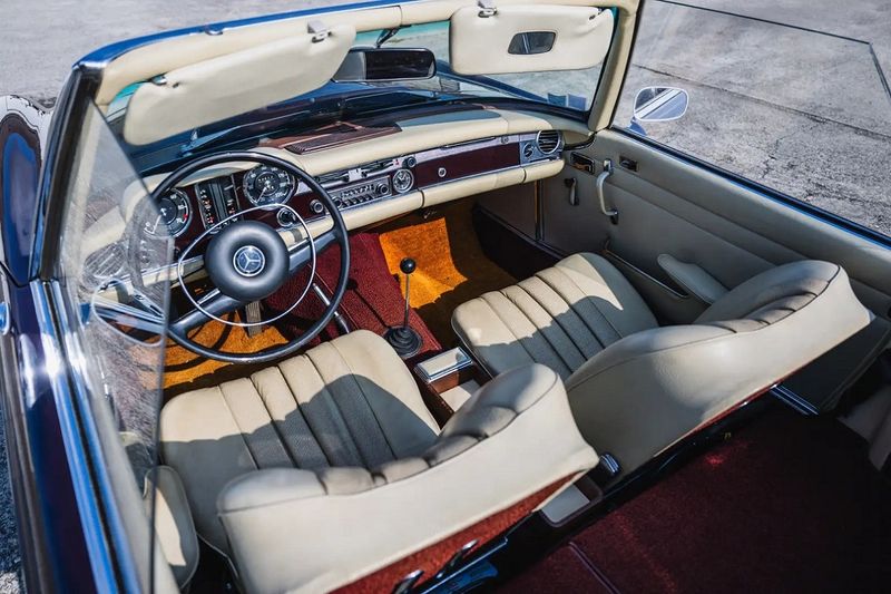 Mercedes-Benz SL • 1969 • 40,500 km 7