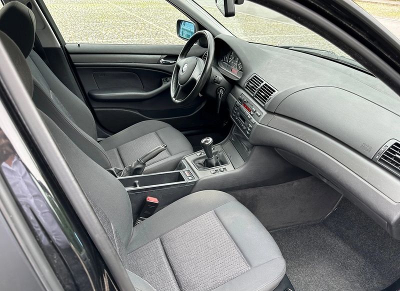 BMW 316i • 2002 • 84,230 km 5