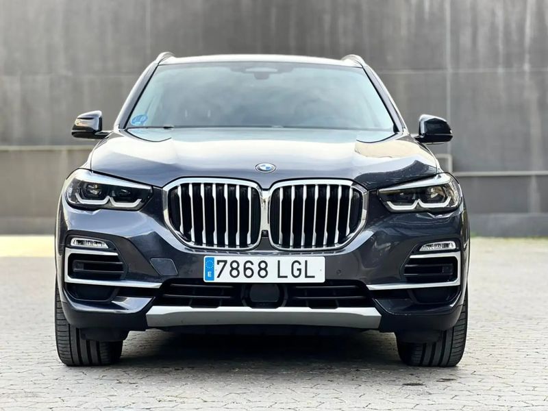 BMW X5 • 2020 • 98,000 km 3