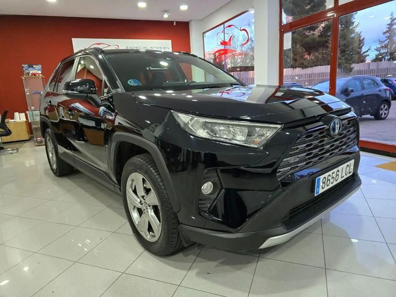 Toyota RAV4 Hybrid • 2019 • 74,000 km 1