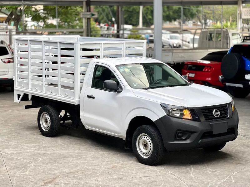 Nissan NP300 Pickup • 2022 • 7,500 km 9