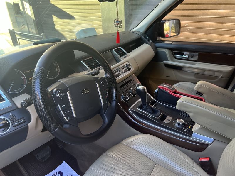 Land Rover Range Rover Sport • 2011 • 339,000 km 1