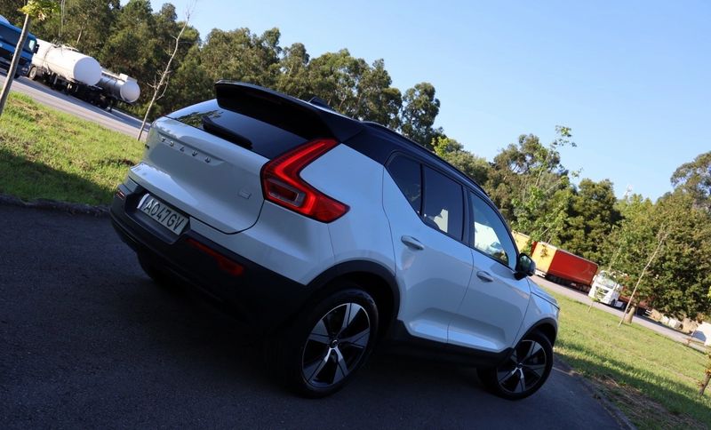 Volvo XC40 • 2022 • 19,500 km 5