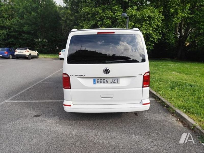 Volkswagen California • 2017 • 97,000 km 14