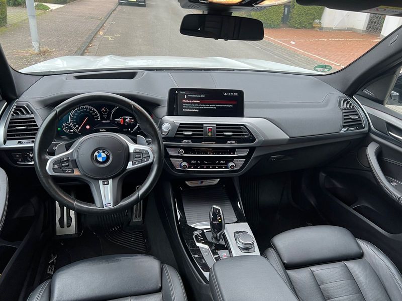 BMW X3 • 2018 • 57,750 km 4
