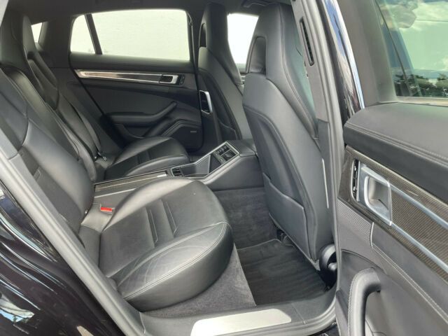 Porsche Panamera • 2016 • 104,000 km 14