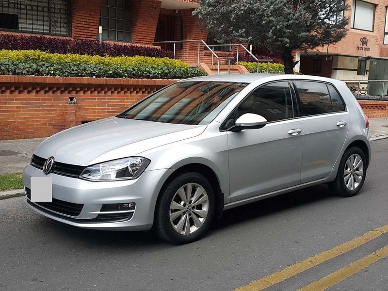 Volkswagen Golf • 2015 • 81,600 km 1
