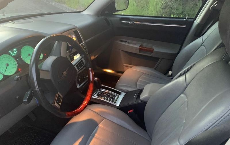 Chrysler 300 C Touring • 2007 • 269,000 km 1