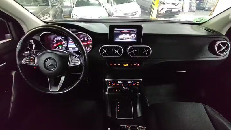 Mercedes-Benz Trieda G • 2017 • 49,500 km 2