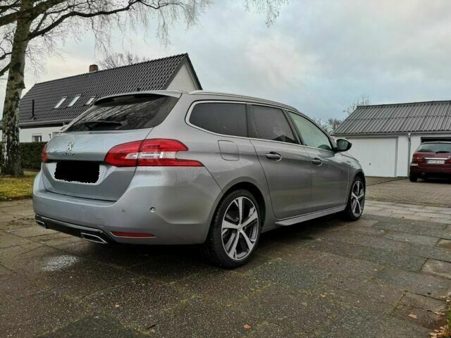 Peugeot 308 SW • 2019 • 84,600 km 3
