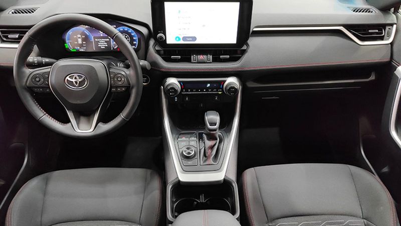 Toyota RAV4 • 2023 • 42,000 km 6