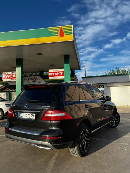 Mercedes-Benz ML350 • 2013 • 329,000 km 3