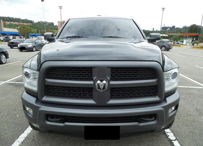 Dodge Ram Pickup 2500 • 2013 • 140,000 km 3