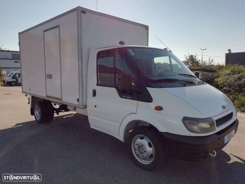 Ford Transit • 2004 • 240,000 km 1