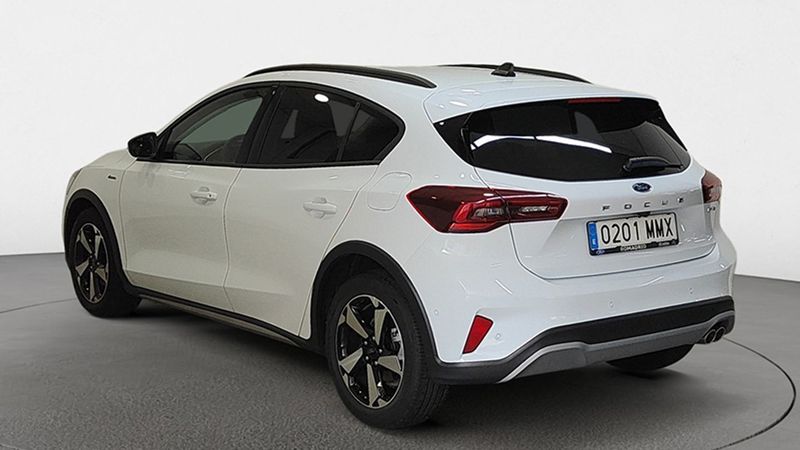 Ford Focus • 2024 • 7,900 km 3