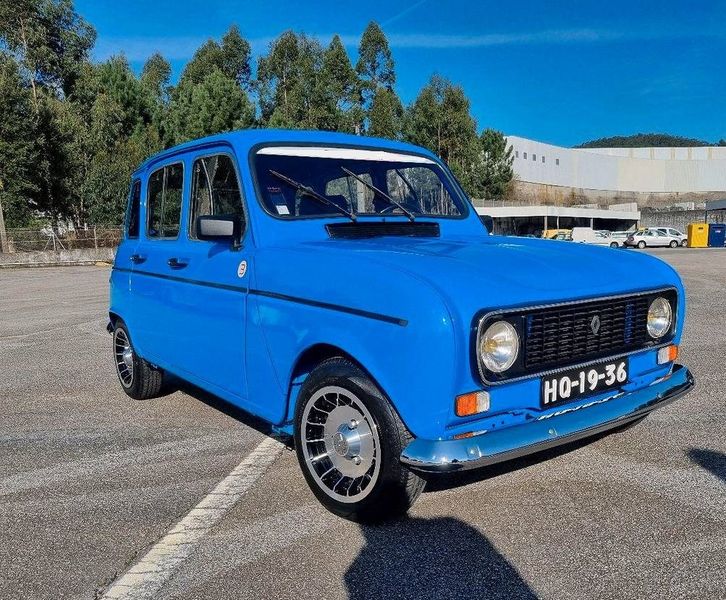 Renault 10 • 1987 • 113,000 km 1