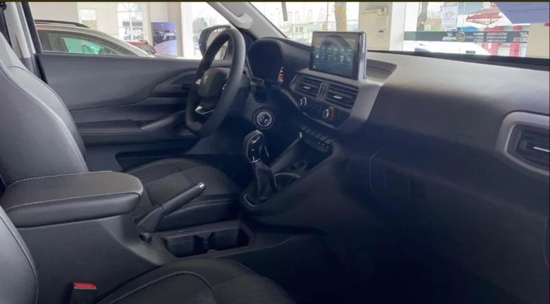 Peugeot 4008 • 2021 • 60,000 km 3