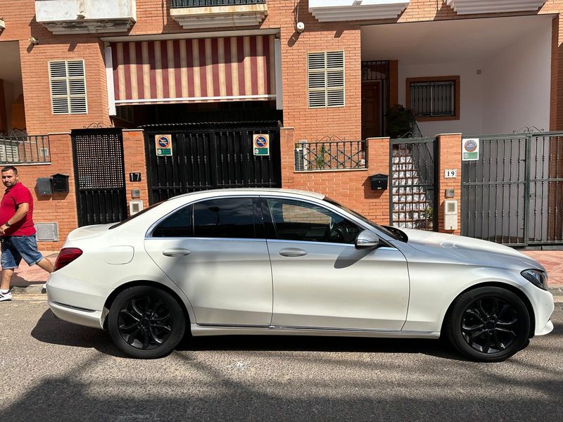 Mercedes-Benz C-Class • 2014 • 23,000 km 6