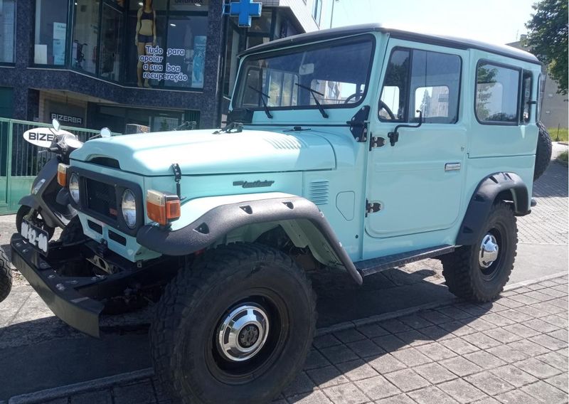 Toyota 4-Runner • 1980 • 50,000 km 1