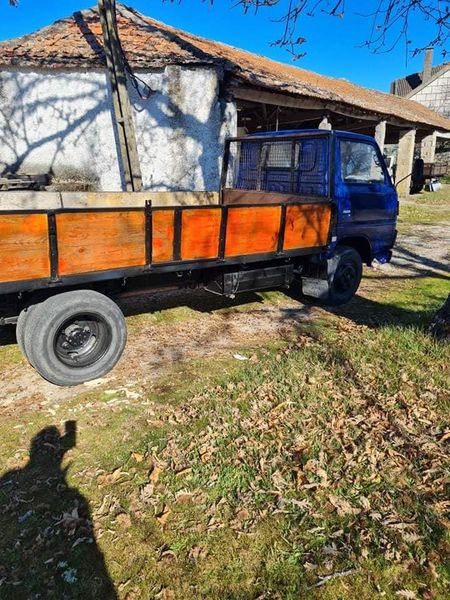 Mitsubishi Fuso canter • 1998 • 98,000 km 2