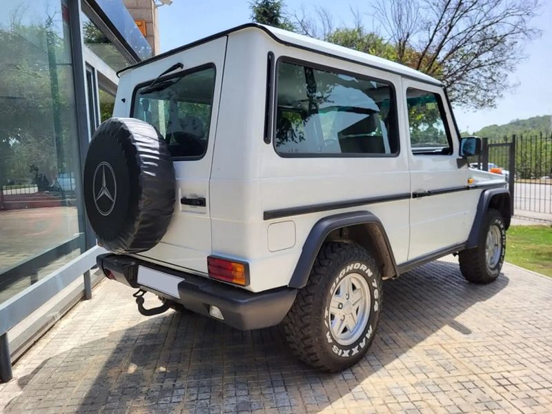 Mercedes-Benz G-Class • 1990 • 232,000 km 11