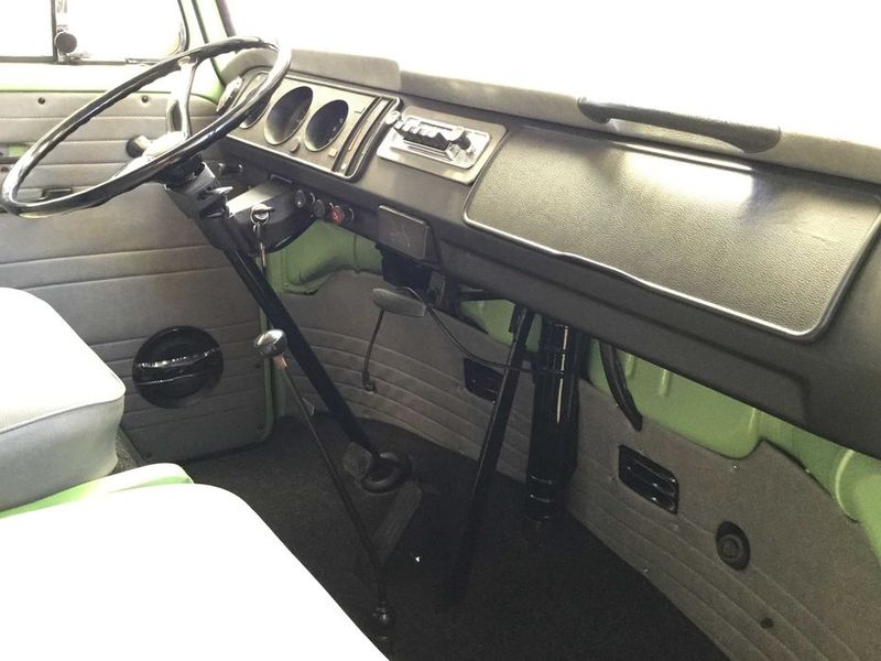 Volkswagen Polo Van • 1973 • 150,000 km 3