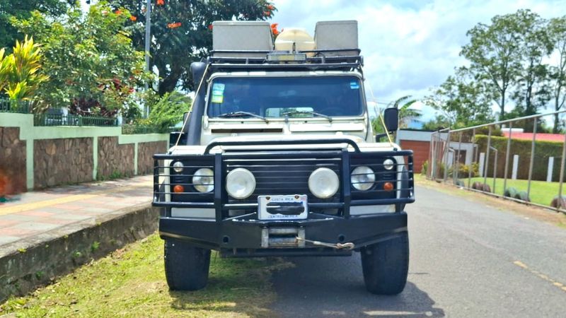 Land Rover Defender • 2002 • 357,338 km 10