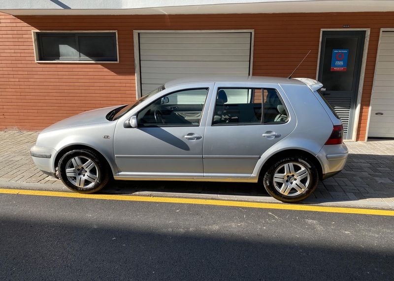 Volkswagen Golf • 2002 • 157,000 km 3