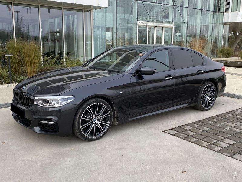 BMW 5 Series • 2017 • 139,000 km 12