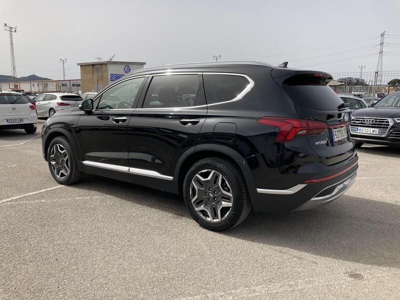 Hyundai Santa Fe • 2021 • 56,158 km 3