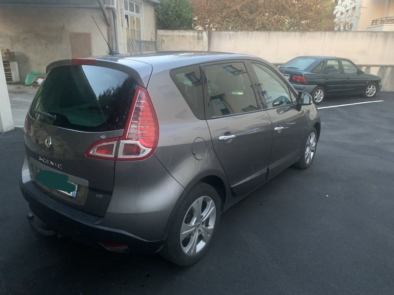 Renault Scénic • 2012 • 163,000 km 3
