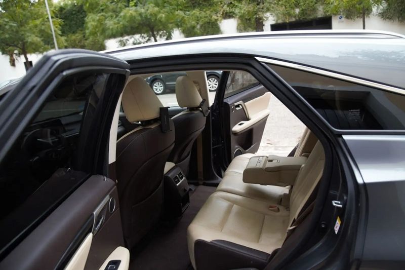 Lexus RX 450h • 2017 • 214,000 km 4