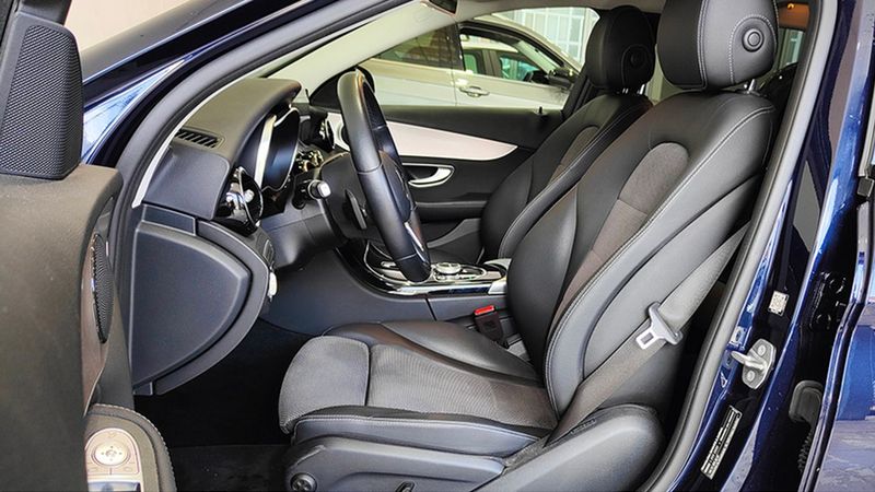 Mercedes-Benz C-Class • 2020 • 78,449 km 15