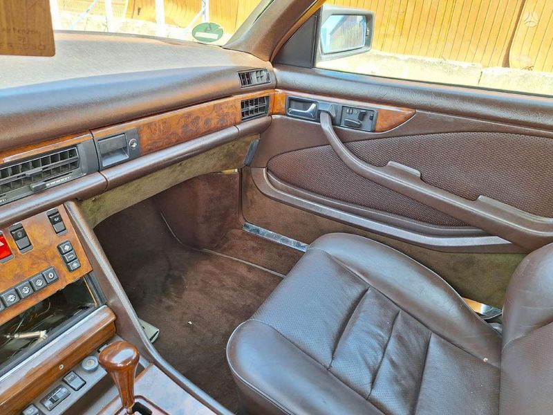 Mercedes-Benz 500 - 600 SEC Coupé • 1986 • 240,000 km 17