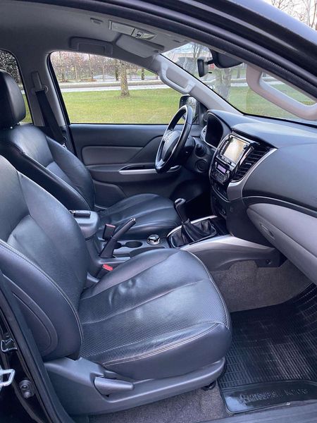 Mitsubishi L200 • 2015 • 197,000 km 5