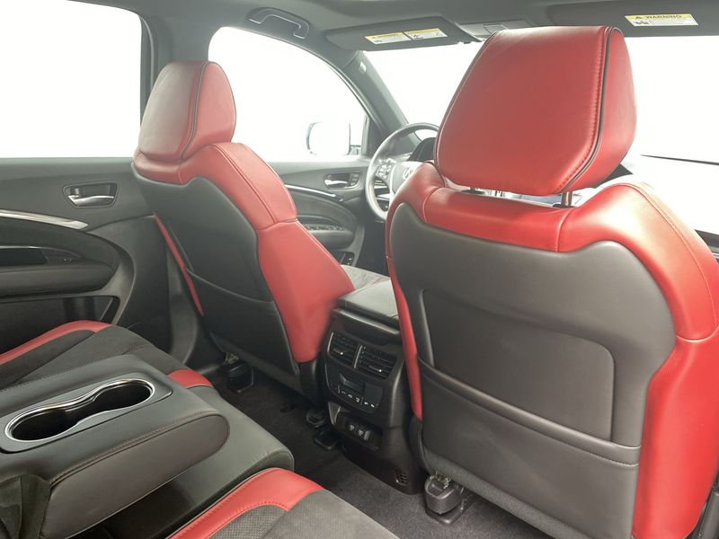 Acura MDX • 2019 • 21,271 km 4