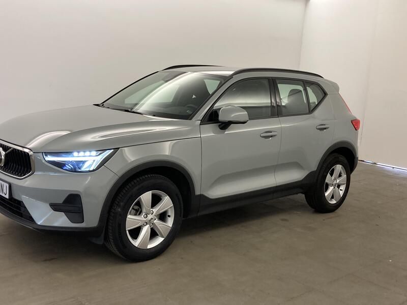 Volvo XC40 • 2024 • 32,805 km 2