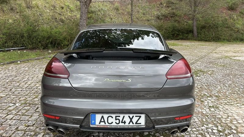 Porsche Panamera • 2016 • 101,000 km 2