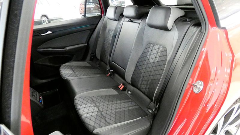 Volkswagen Golf • 2021 • 91,897 km 16