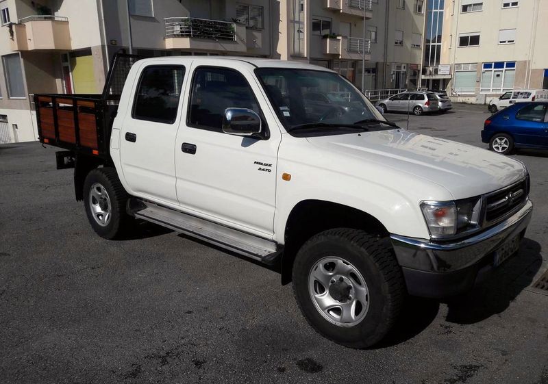 Toyota Hilux • 2000 • 400,000 km 1