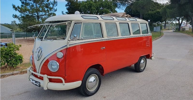 Volkswagen T5 Transporter Shuttle • 1980 • 20,000 km 1