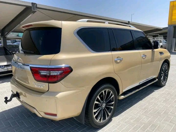 Nissan Patrol • 2020 • 50,000 km 2