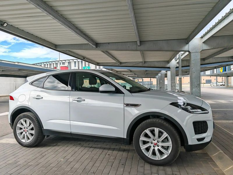 Jaguar E-PACE • 2018 • 85,000 km 6
