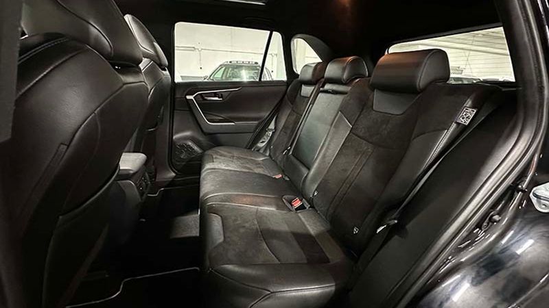 Toyota RAV4 • 2021 • 59,720 km 13